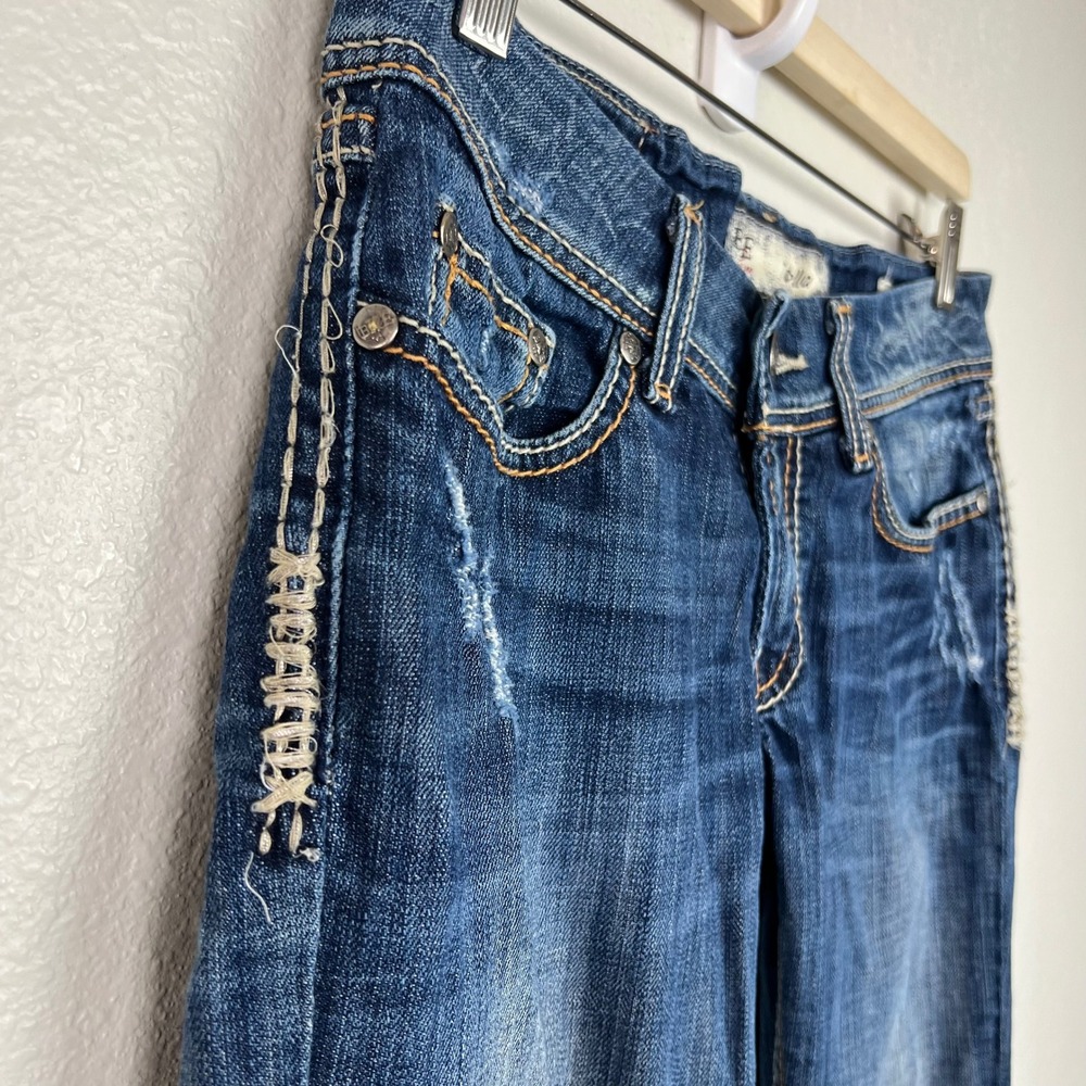 BKE Stella Slim Bootcut Jeans Womens 28 x 31.5 Dark Wash Low Rise Distressed - Picture 7 of 13